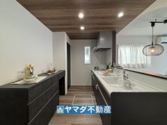 充実した収納のあるシステムキッチン