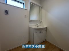 三面鏡タイプの洗面台