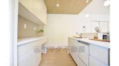 お子様の様子を見ながら料理ができる対面キッチン