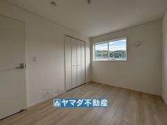 2階洋室のお部屋です
