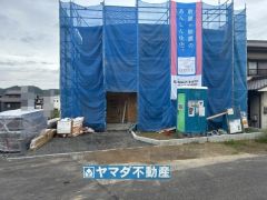 1号棟ケイミュー外壁は汚れが付きにくい効果を併せ持つ特徴があります。