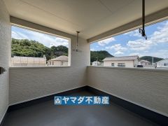 屋根があるので急な雨でも安心ですね