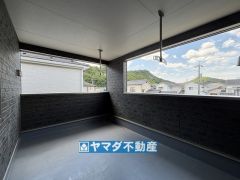 屋根があるので急な雨でも安心ですね