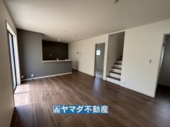 リビングの広さに加えて和室の入り口を開放すればさらに広々とした空間になります