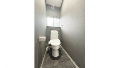 リフォーム済　温水洗浄付きトイレ新品交換済