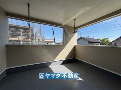 屋根があるので急な雨でも安心ですね