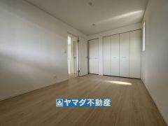 2階洋室6.75帖のお部屋です。