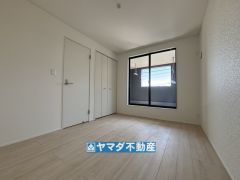 2階洋室6帖のお部屋です。