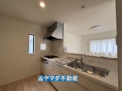 キッチンからご家族との会話ができますね。