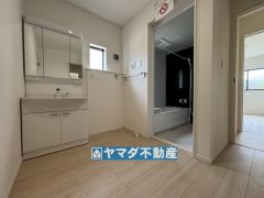 三面鏡タイプの洗面台