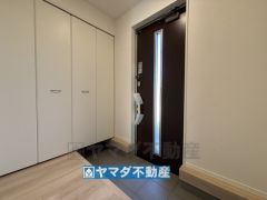 玄関には大容量のシューズボックス