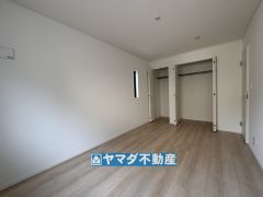 7.5帖の洋室のお部屋です。