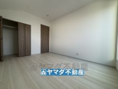 2階洋室6帖のお部屋です。