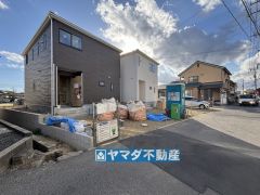 2号棟ケイミュー外壁は汚れが付きにくい効果を併せ持つ特徴があります。