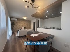 リビングエアコンが付いています。