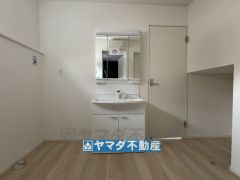 三面鏡タイプの洗面台