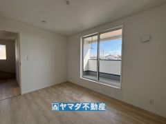 2階洋室6帖のお部屋です。