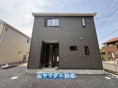 1号棟ケイミュー外壁は汚れが付きにくい効果を併せ持つ特徴があります。