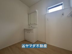 三面鏡タイプの洗面台