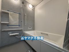 ゆったりとしたバスルーム