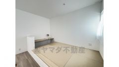 小上がりの和室があると普段は家事スペースに利用できますね。