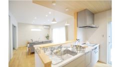 勝手口のあるシステムキッチン