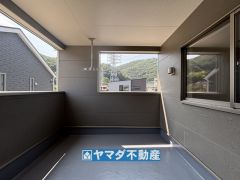屋根があるので急な雨でも安心ですね