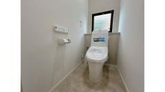 トイレ新品交換済