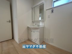 三面鏡タイプの洗面台