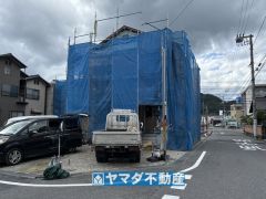 5号棟ケイミュー外壁は汚れが付きにくい効果を併せ持つ特徴があります。