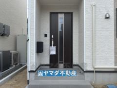 玄関横にはポストが設置