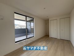 2階洋室8帖のお部屋です