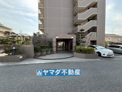 マンション正面入り口