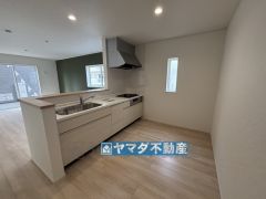 キッチンからご家族との会話ができますね。