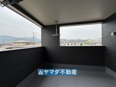 屋根があるので急な雨でも安心ですね