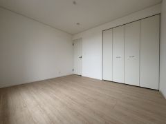 2階洋室7帖のお部屋です。