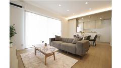 リビングの広さに加えて畳ルームの入り口を開放すればさらに広々とした空間になりますング