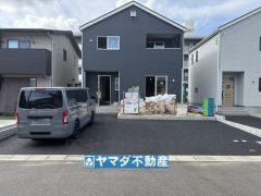 1号棟ケイミュー外壁は汚れが付きにくい効果を併せ持つ特徴があります。