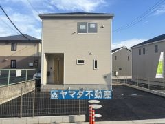 1号棟ケイミュー外壁は汚れが付きにくい効果を併せ持つ特徴があります。