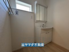 三面鏡タイプの洗面台