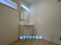 三面鏡タイプの洗面台