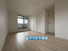 2階洋室8帖のお部屋です。