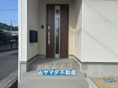 玄関横にはポストが設置