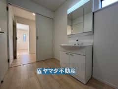 三面鏡タイプの洗面台