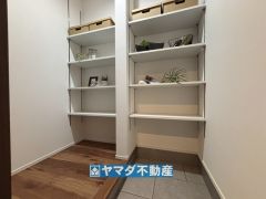 可動式のシューズクローク