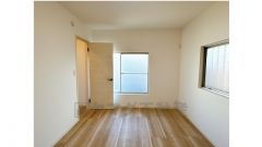 2階和室から洋室6帖にリフォーム済