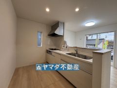 キッチンからご家族との会話ができますね。