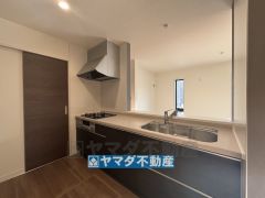 キッチンからご家族との会話ができますね。