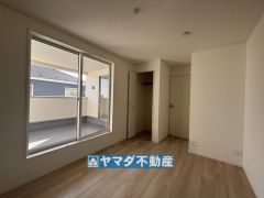 2階洋室6.5帖のお部屋です。