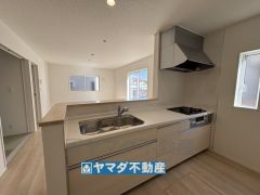 キッチンからご家族との会話ができますね。